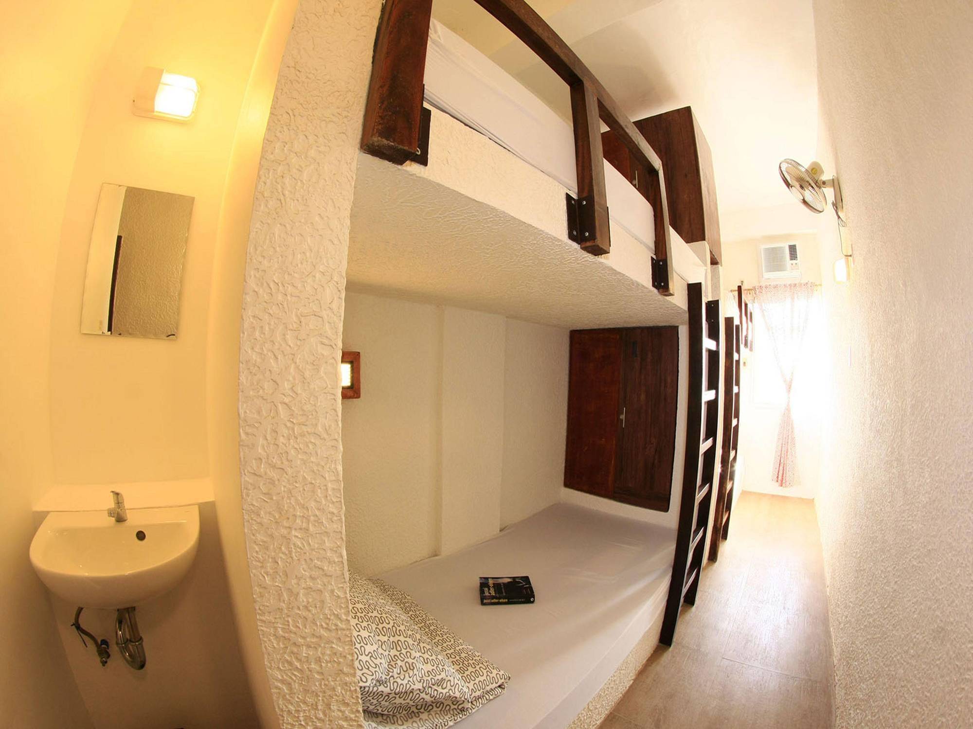 Sea Horse Guest House Coron Buitenkant foto